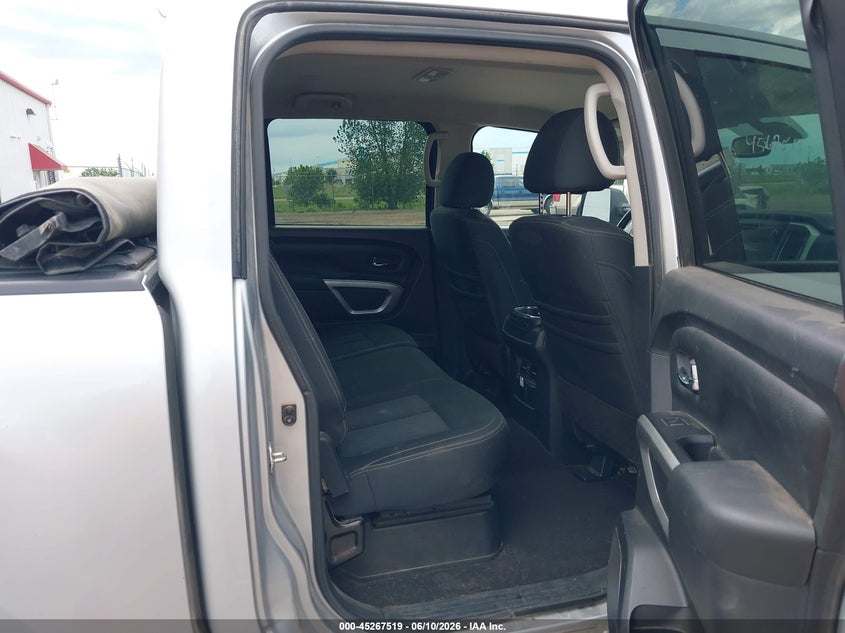 2017 Nissan Titan Sv VIN: 1N6AA1E51HN554865 Lot: 45267519