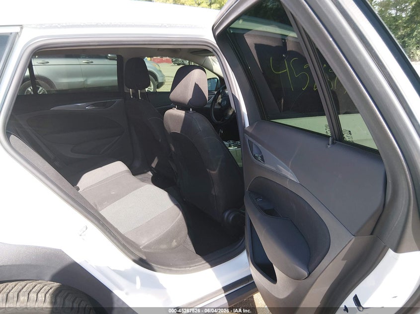 2018 BUICK REGAL TOURX auction photo 8