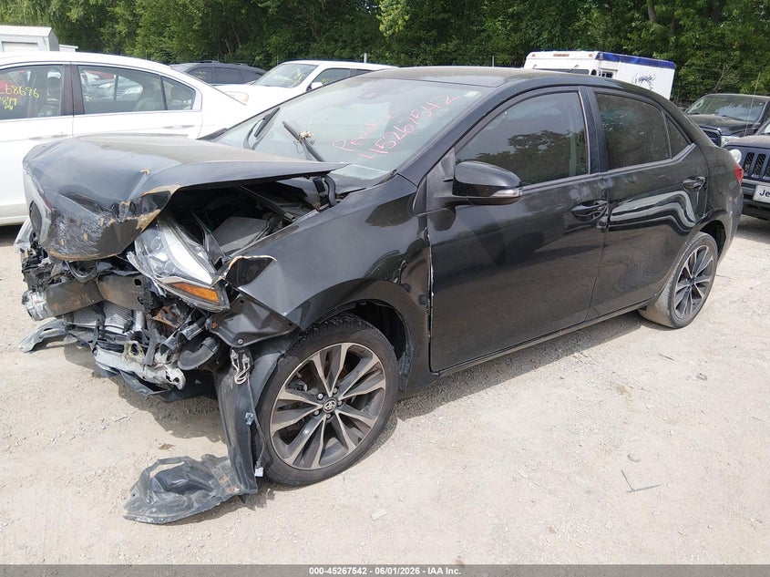 2019 Toyota Corolla Se 5YFBURHE5KP856565 photo 1