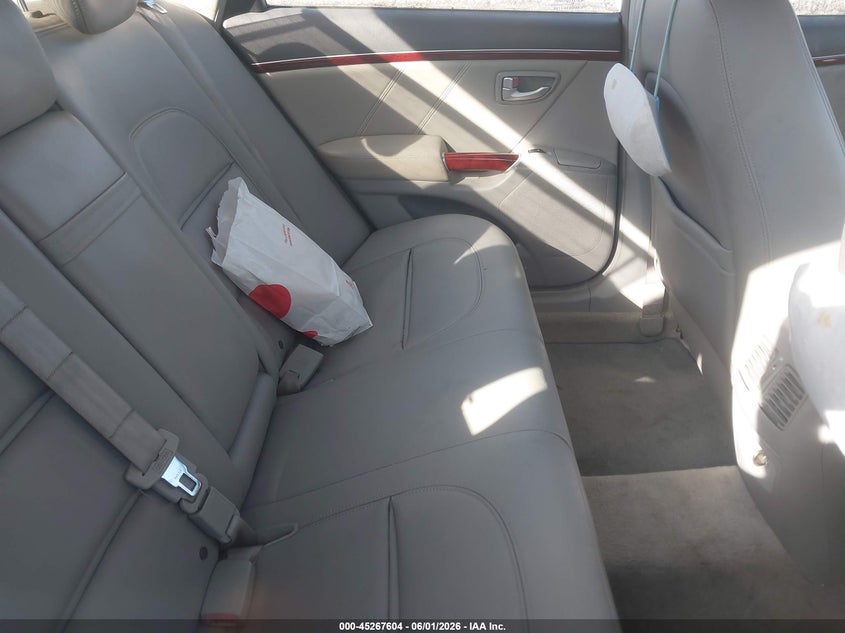 2006 Hyundai Azera Limited/Se VIN: KMHFC46F66A108092 Lot: 45267604