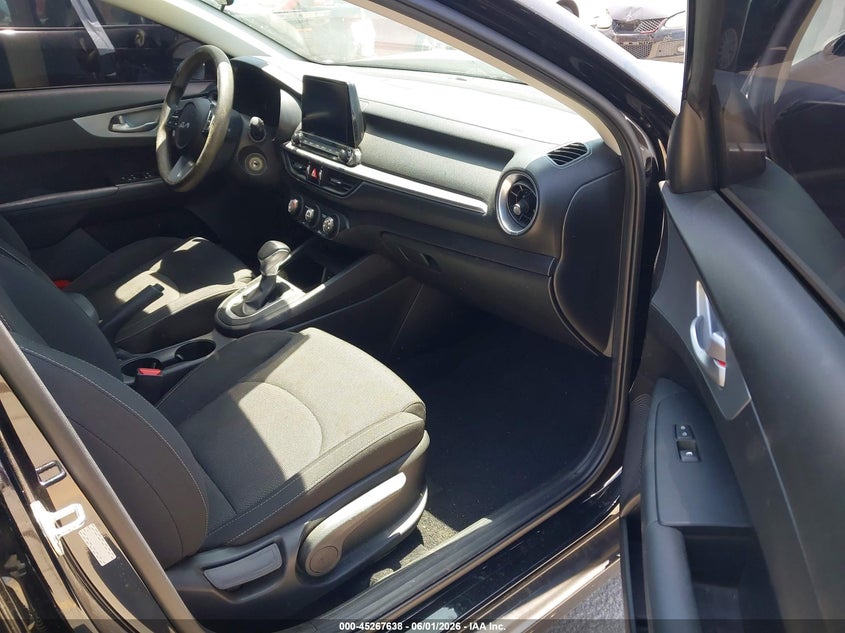 2023 KIA FORTE LXS — Photo 5