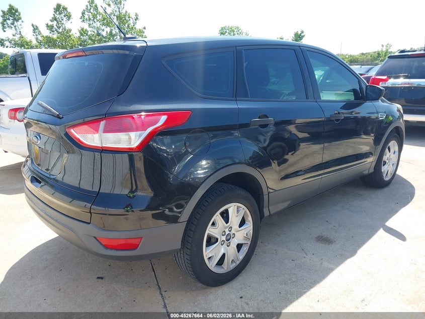 Vin: 1fmcu0f76fua38495, lot: 45765488, ford escape s 20154
