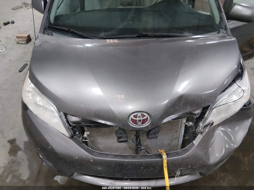2012 Toyota Sienna Le V6 8 Passenger VIN: 5TDKK3DC1CS221925 Lot: 45267690