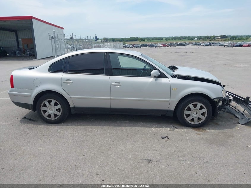 1999 Volkswagen Passat Gls VIN: WVWMA63B1XE424685 Lot: 45267715