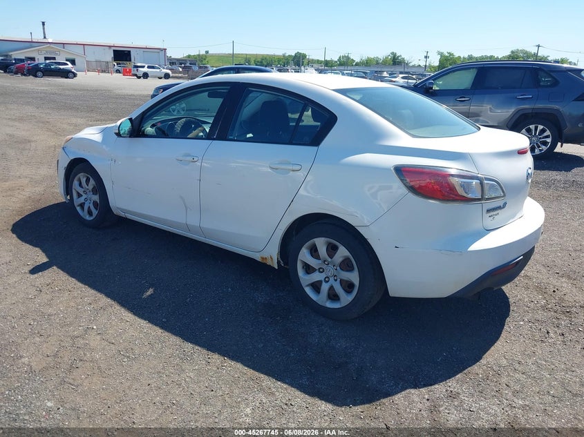 Vin: jm1bl1ug0b1382573, lot: 45765569, mazda mazda3 i sport 20113