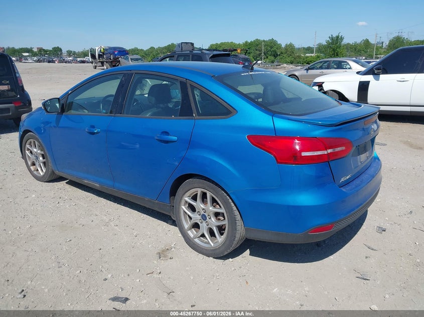Vin: 1fadp3f23fl304010, lot: 45765574, ford focus se 20153