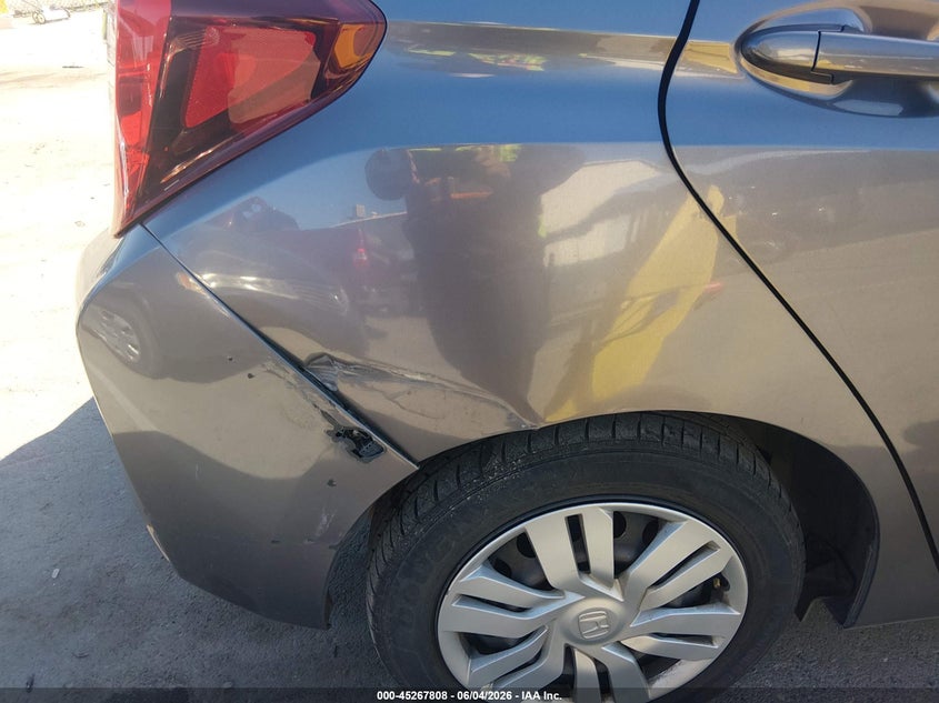 2015 Honda Fit Lx VIN: 3HGGK5H51FM774237 Lot: 45267808