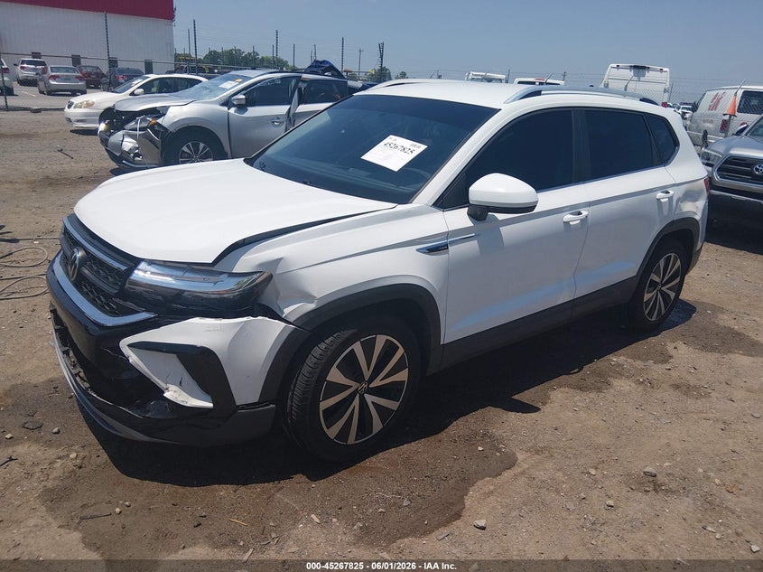 Vin: 3vvrx7b24nm007159, lot: 45765649, volkswagen taos 1.5t se 20222