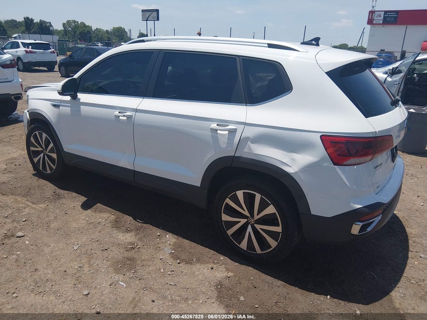 Vin: 3vvrx7b24nm007159, lot: 45765649, volkswagen taos 1.5t se 20223