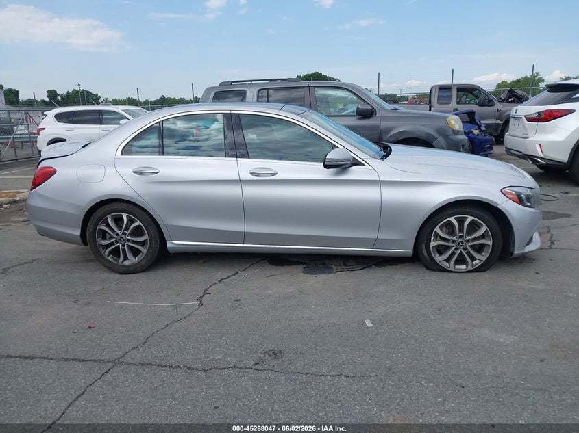 2017 Mercedes-Benz C 300 4Matic VIN: 55SWF4KB8HU213840 Lot: 45268047