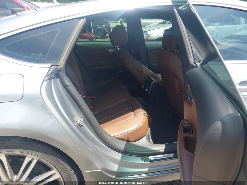 2013 AUDI A7 auction photo 8