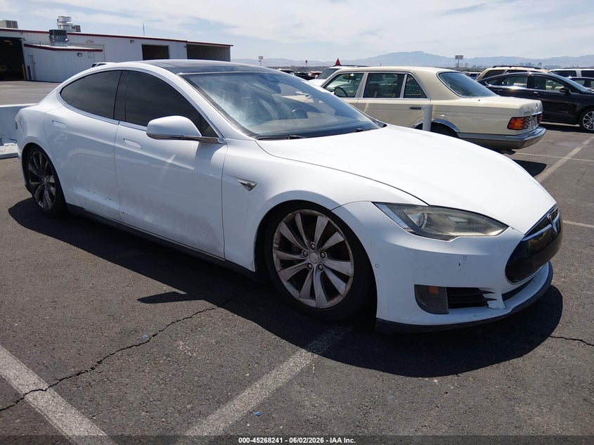 Vin: 5yjsa1h19efp56458, lot: 45766065, tesla model s p85 2014 img_1