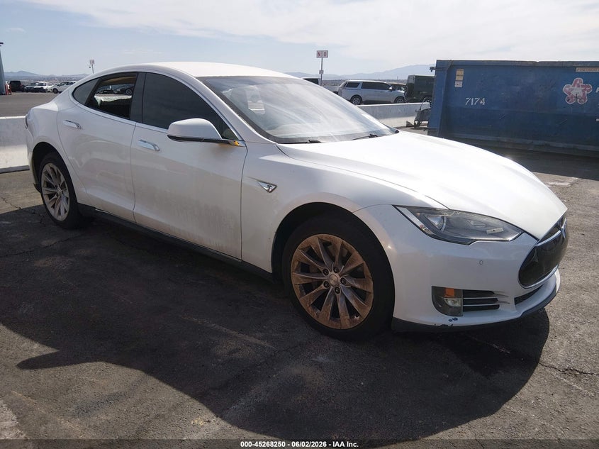 Vin: 5yjsa1cn6dfp20879, lot: 45766074, tesla model s 2013 img_1