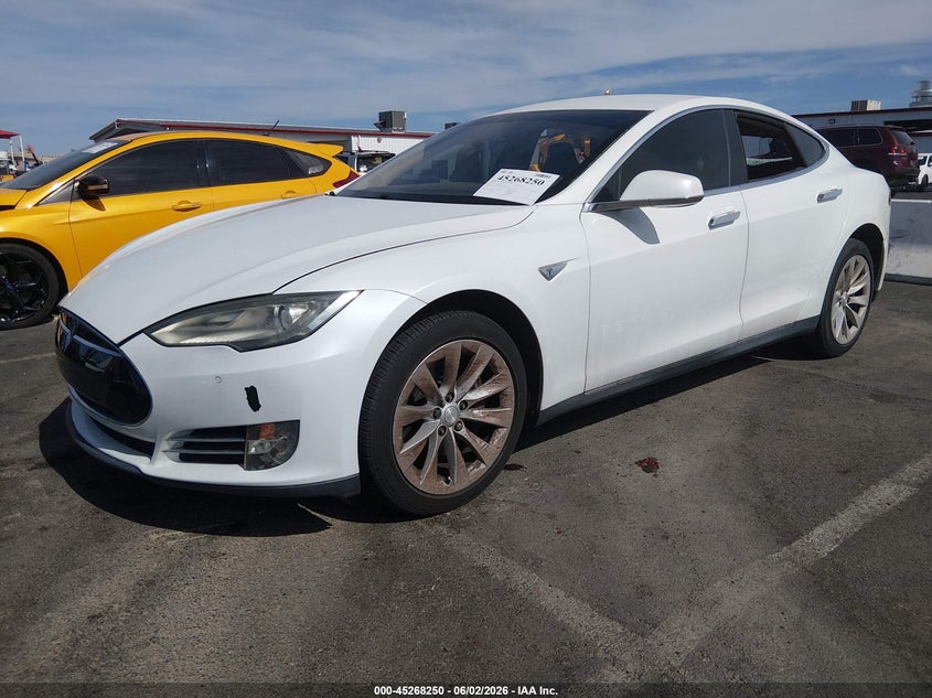 Vin: 5yjsa1cn6dfp20879, lot: 45766074, tesla model s 20132
