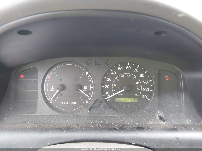 2002 Chevrolet Prizm VIN: 1Y1SK528X2Z420054 Lot: 45268257