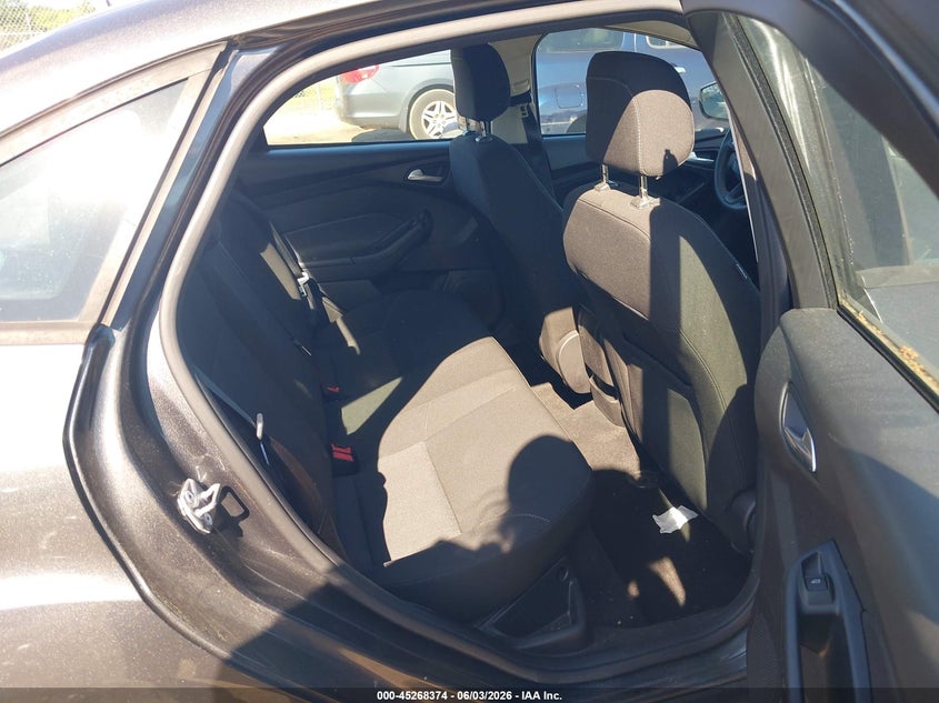 FORD FOCUS 2018 VIN 1FADP3F22JL201928