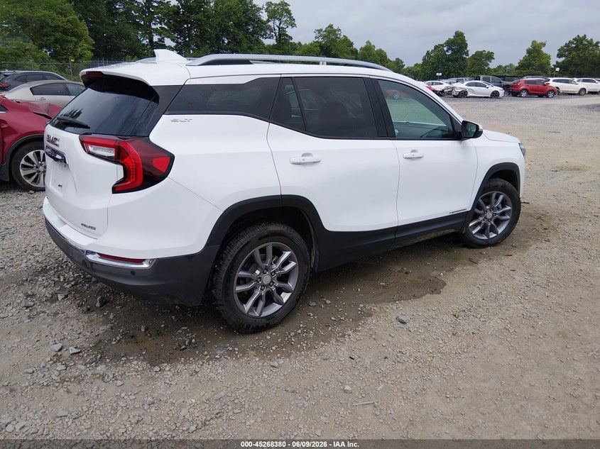 2024 GMC TERRAIN auction photo 4