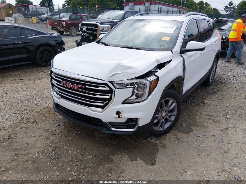 2024 GMC TERRAIN auction photo 6