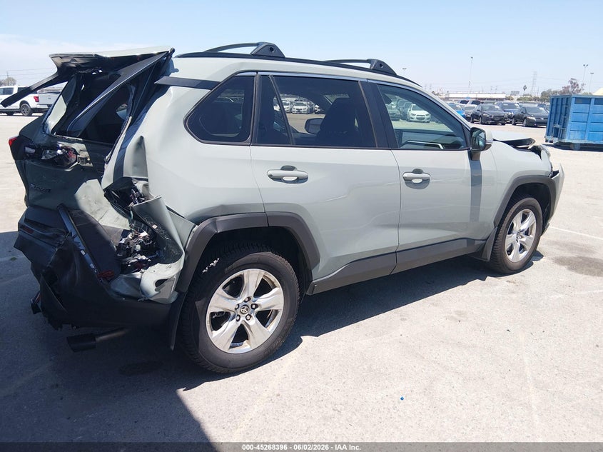 2021 TOYOTA RAV4 auction photo 4