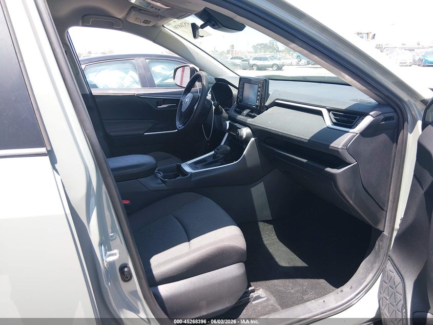 2021 TOYOTA RAV4 auction photo 5