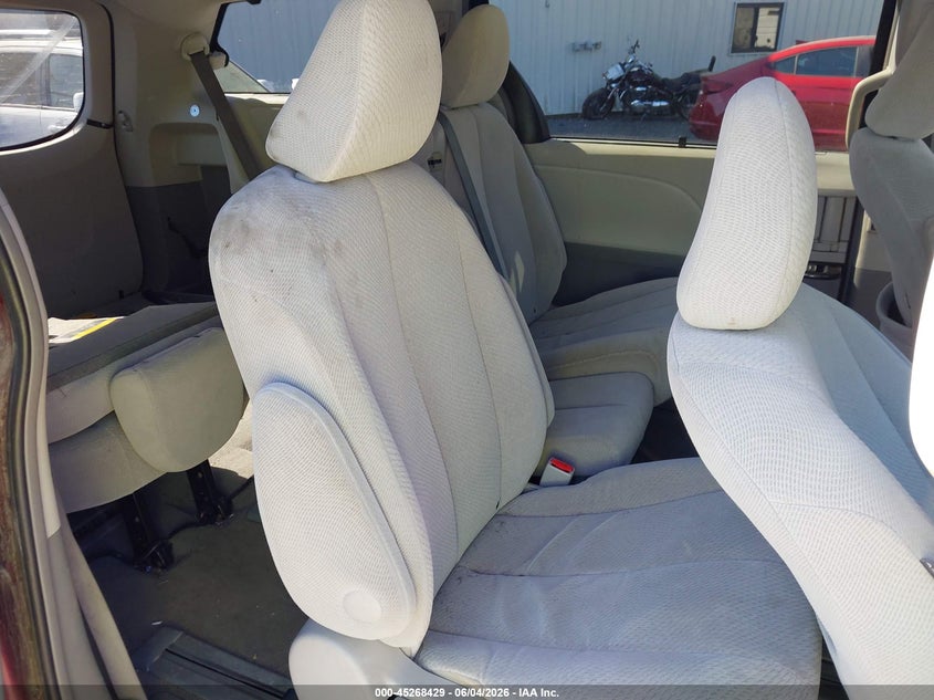 2014 Toyota Sienna Le V6 8 Passenger VIN: 5TDKK3DC5ES480744 Lot: 45268429
