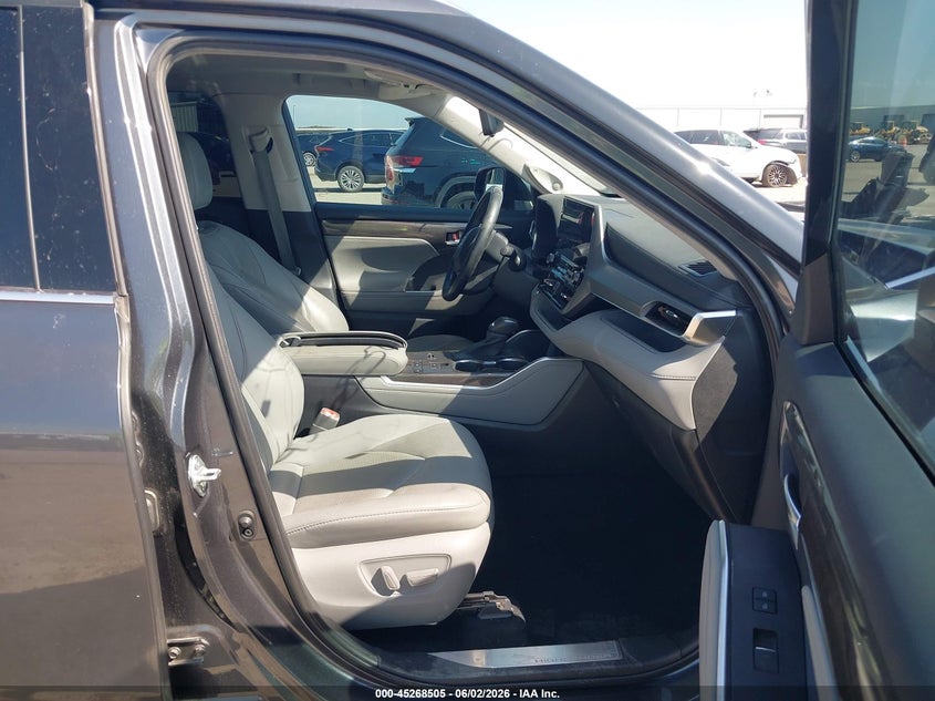 AtlanticExpress - Toyota Highlander