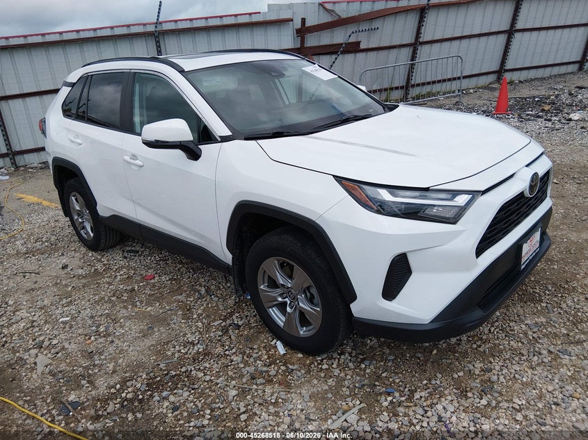 TOYOTA RAV4 XLE 2023