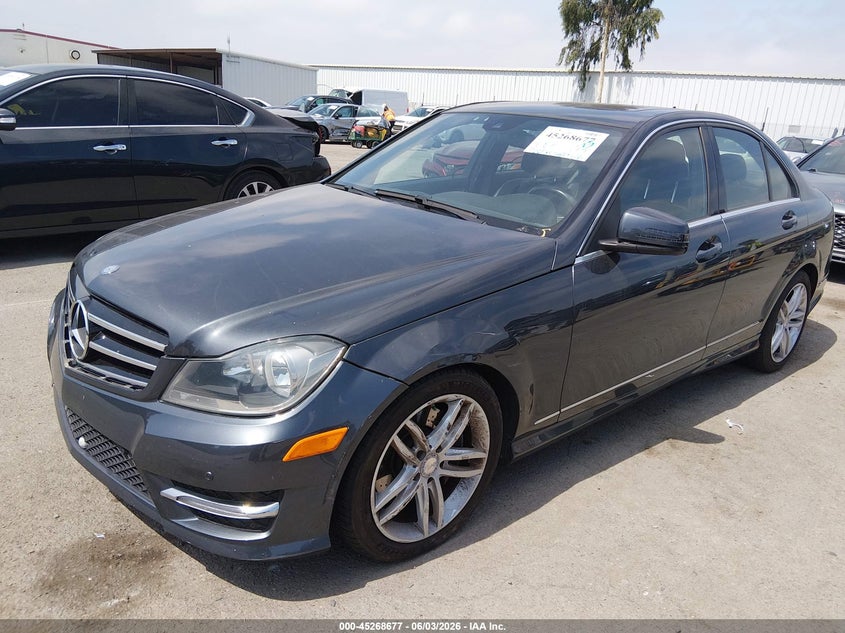 2013 Mercedes-Benz C 300 Sport 4Matic VIN: WDDGF8AB2DR283701 Lot: 45268677