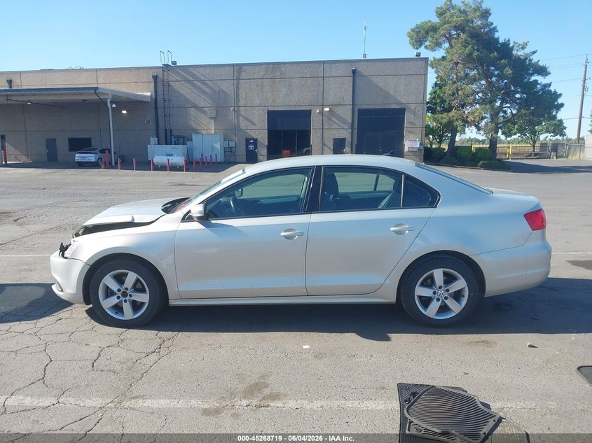 2012 Volkswagen Jetta 2.0L Tdi VIN: 3VW3L7AJ6CM017811 Lot: 45268719
