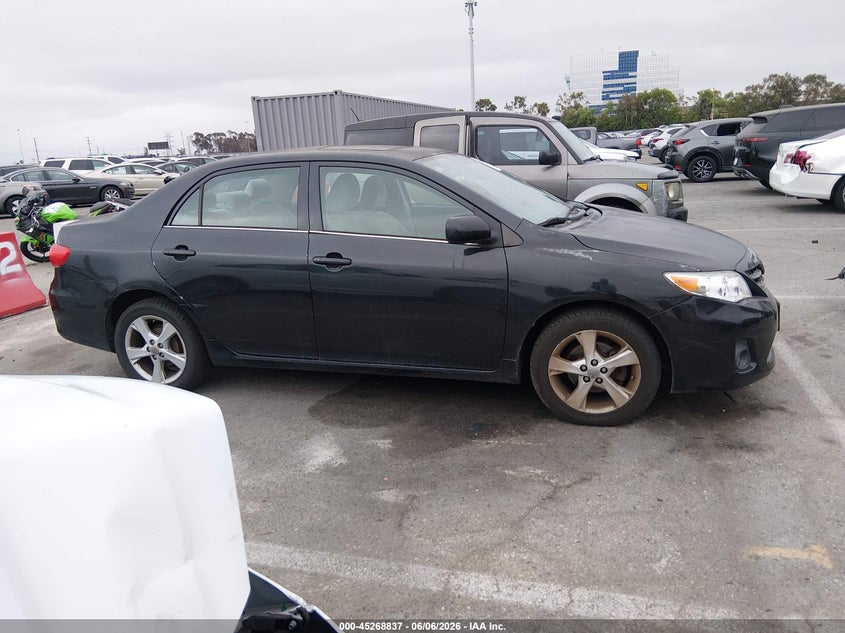 2013 TOYOTA COROLLA SEDAN 1.8L I-4 DOHC, VVT, 132HP