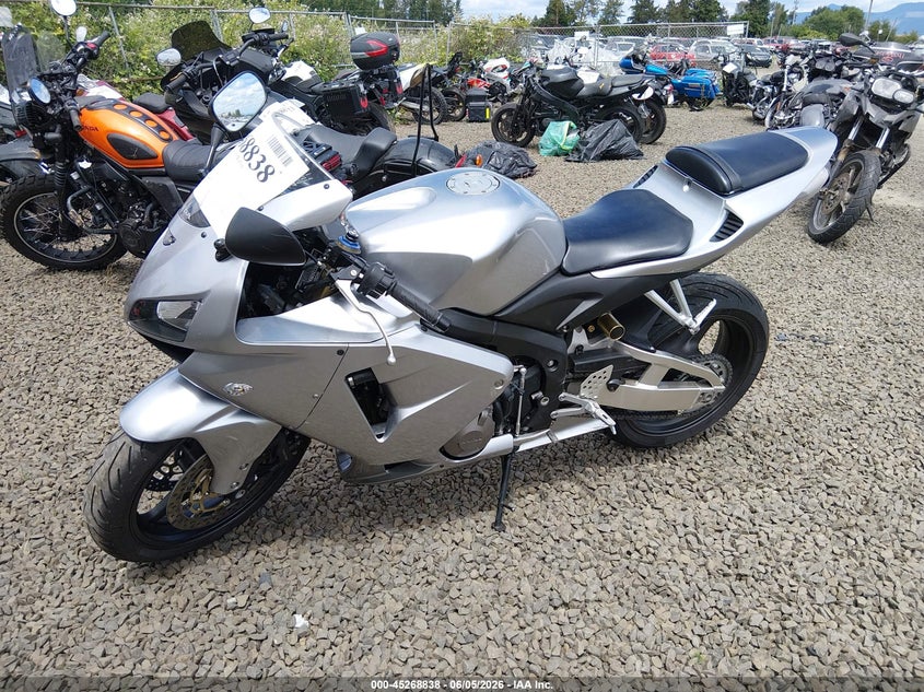 2006 HONDA CBR SPORT_BIKE 4