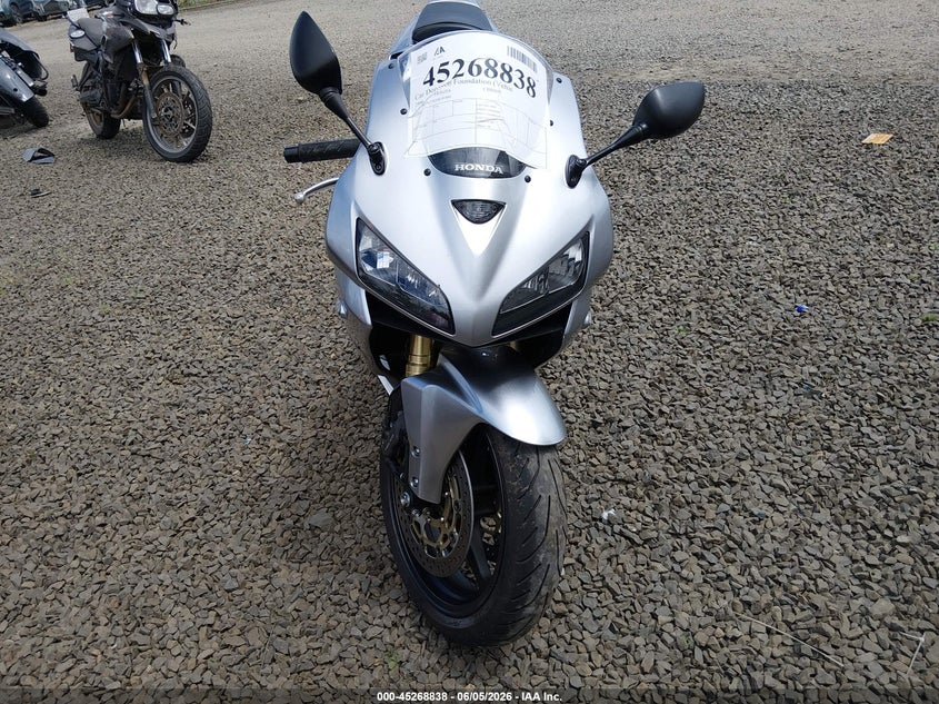 2006 HONDA CBR SPORT_BIKE 4