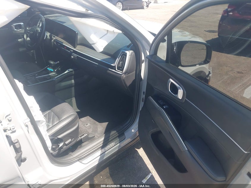 2025 KIA SORENTO auction photo 5