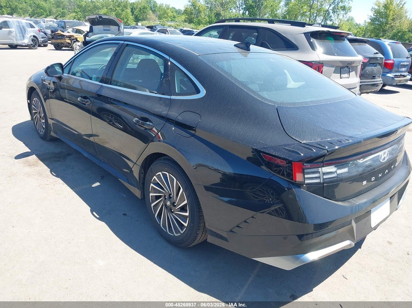 2024 HYUNDAI SONATA HYBRID auction photo 3