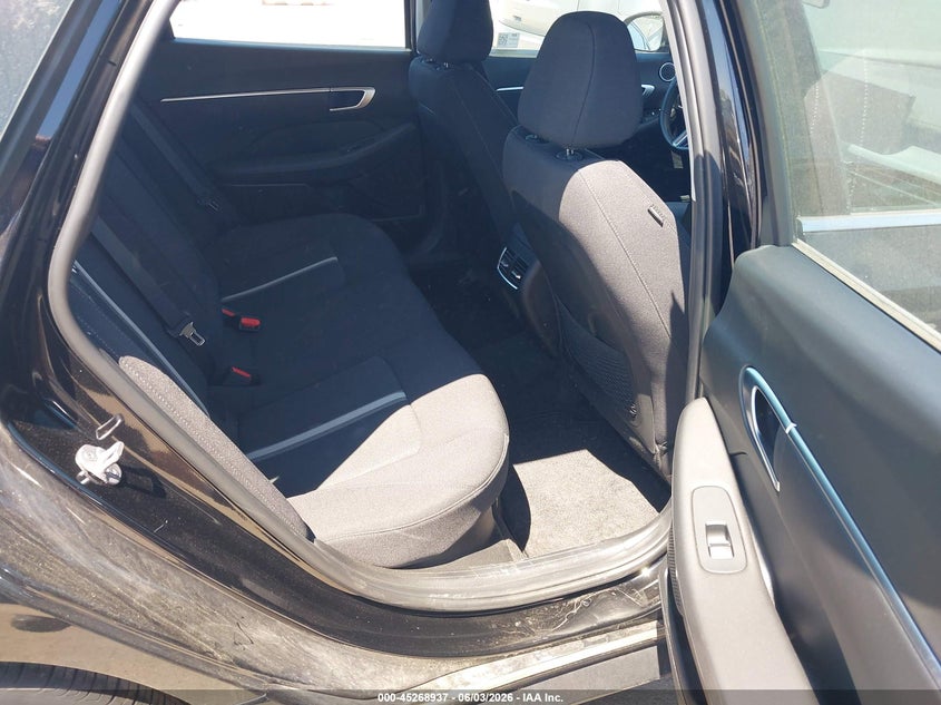 2024 HYUNDAI SONATA HYBRID auction photo 8