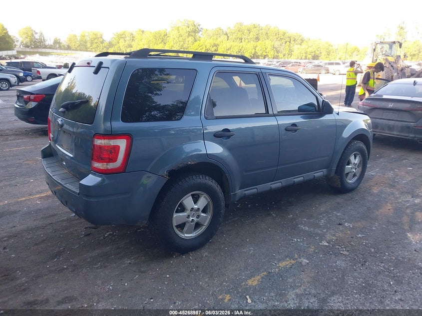 Vin: 1fmcu9d79bkb38734, lot: 45766811, ford escape xlt 20114