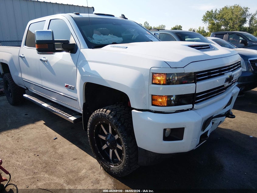 Vin: 1gc1kteyxkf102839, lot: 45766924, chevrolet silverado 2500hd ltz 2019 img_1