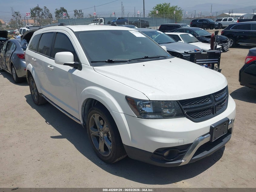 Vin: 3c4pdcgb9ft584454, lot: 45766953, dodge journey crossroad 2015 img_1