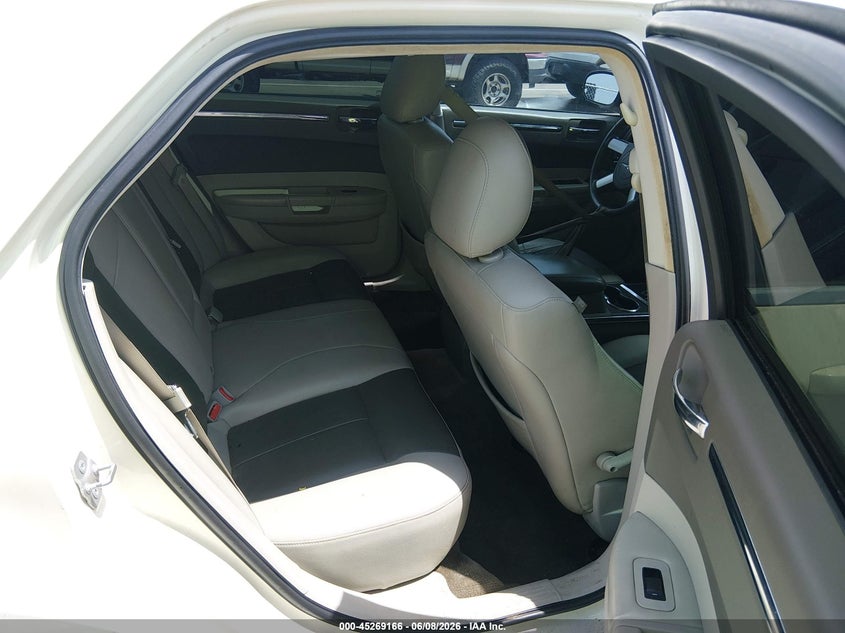 2008 Chrysler 300 Touring VIN: 2C3LA53G98H223083 Lot: 45269166