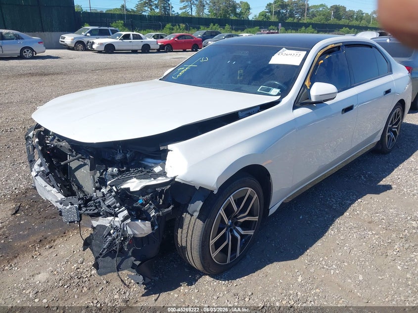 2024 BMW I7 auction photo 2