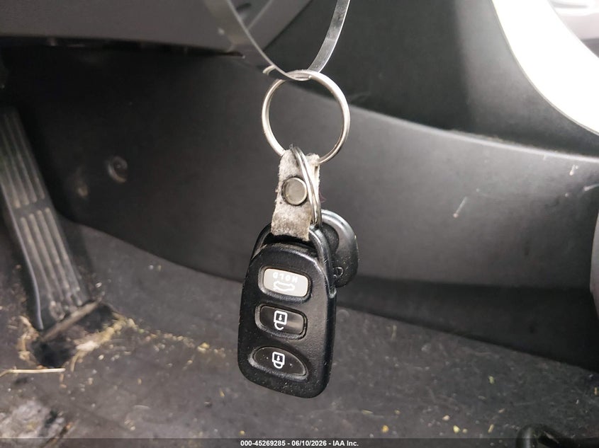 HYUNDAI ELANTRA 2011 VIN 5NPDH4AE3BH058640