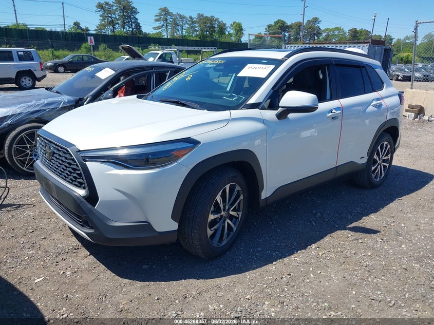 2023 Toyota Corolla Cross Xle 7MUDAABG1PV078203 photo 1