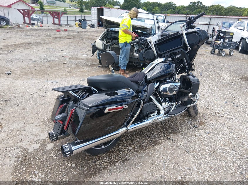 2025 HARLEY-DAVIDSON FLHXU - zdjęcie 4