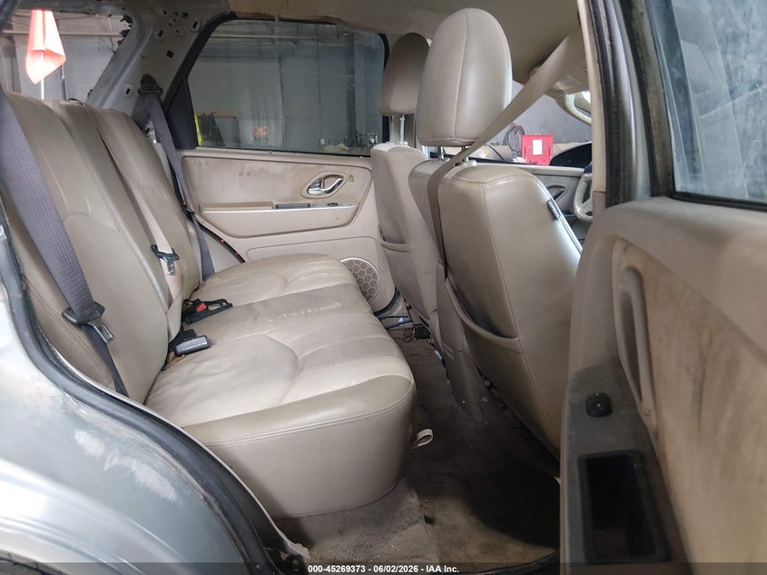 2005 Mercury Mariner Luxury/Premier VIN: 4M2YU56185DJ14987 Lot: 45269373