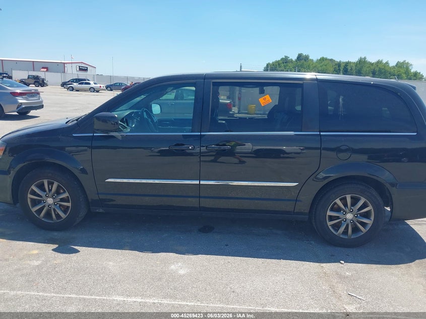2015 Chrysler Town & Country S VIN: 2C4RC1HG8FR574012 Lot: 45269423
