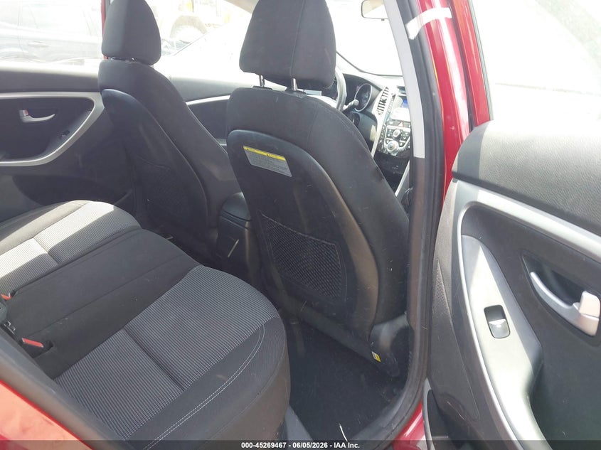 2016 HYUNDAI ELANTRA GT auction photo 8
