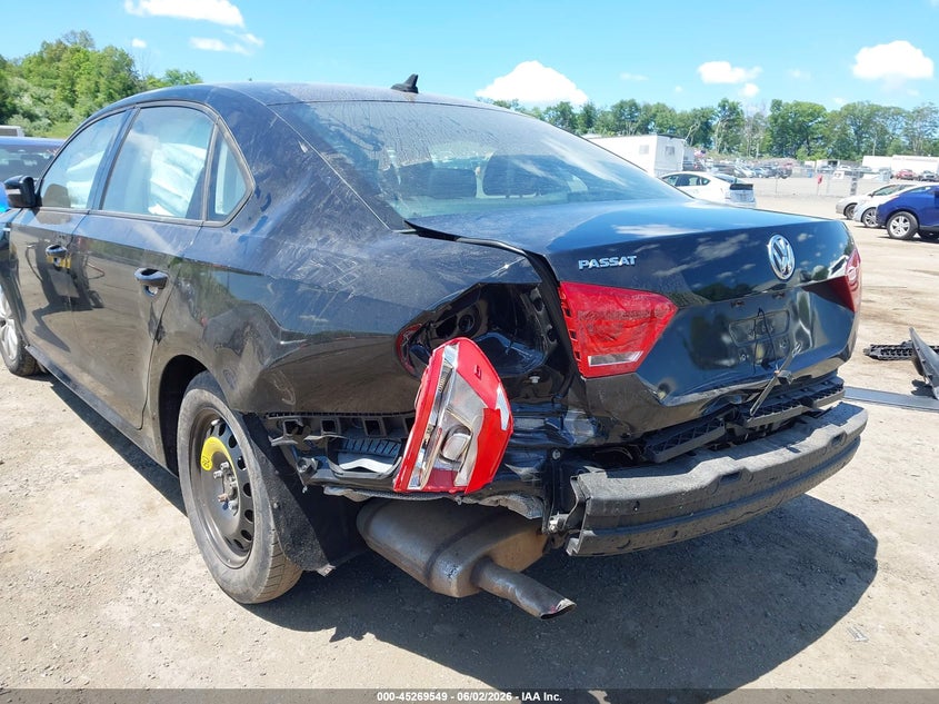 2015 Volkswagen Passat 1.8T Wolfsburg Edition VIN: 1VWAT7A32FC019845 Lot: 45269549