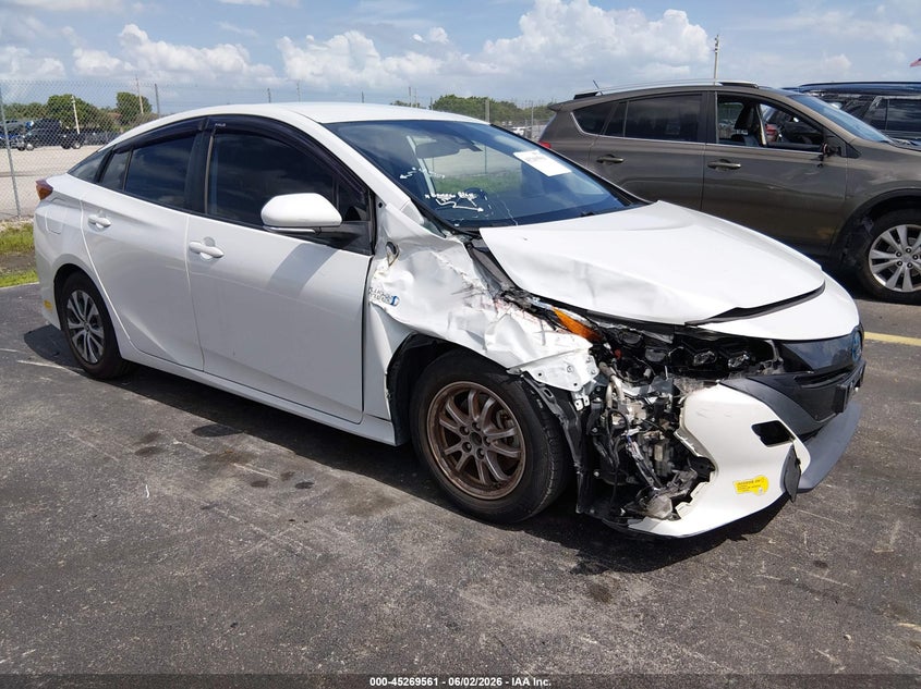 Vin: jtdkamfp7m3183547, lot: 45767385, toyota prius prime xle 2021 img_1