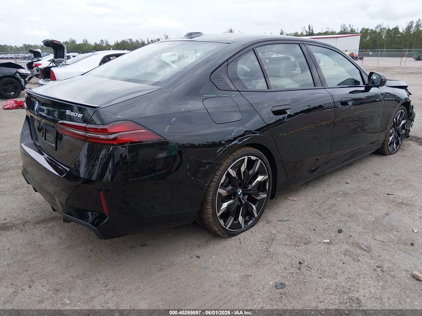 Vin: wba13fk07tcx10136, lot: 45767421, bmw 550e xdrive 20264