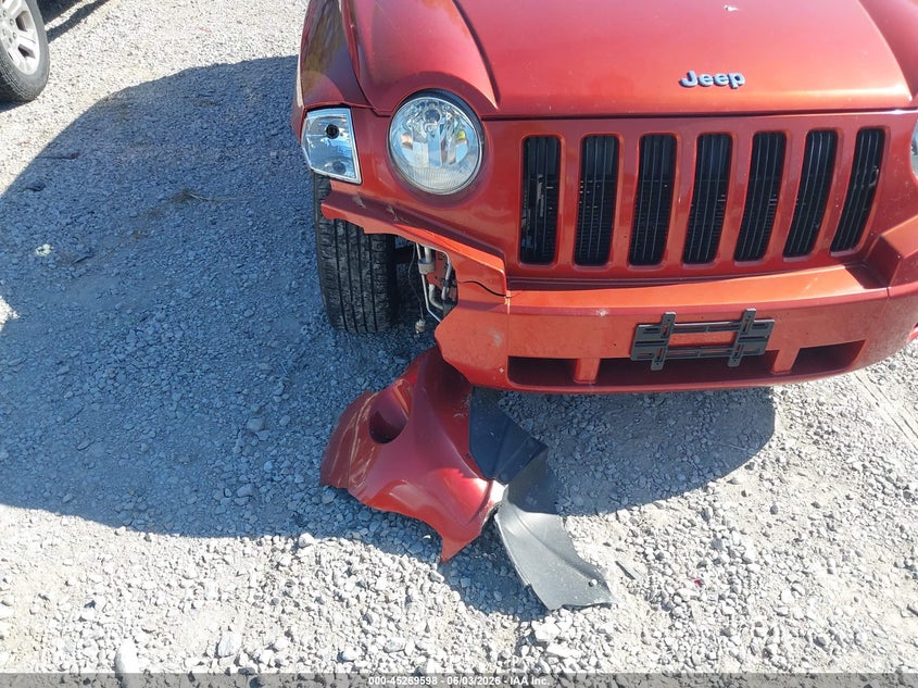 2010 Jeep Compass Latitude VIN: 1J4NT1FA5AD625498 Lot: 45269598